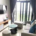 Can Ho Vip Sieu Rong, Sieu Sang, Gia Tot Chung Cu Celadon, Ngay Aeon Tan Phu