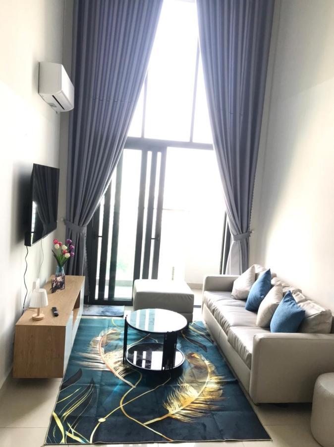 Ho Vip Sieu Rong, Sieu Sang, Gia Tot Chung Cu Celadon, Ngay Aeon Tan Phu Căn hộ