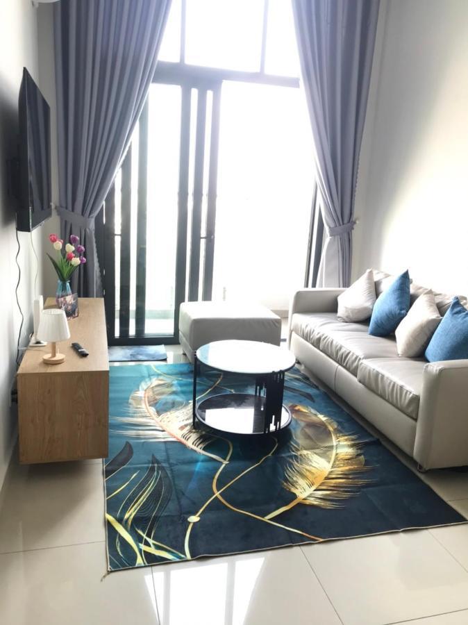 Ho Vip Sieu Rong, Sieu Sang, Gia Tot Chung Cu Celadon, Ngay Aeon Tan Phu TP. Hồ Chí Minh