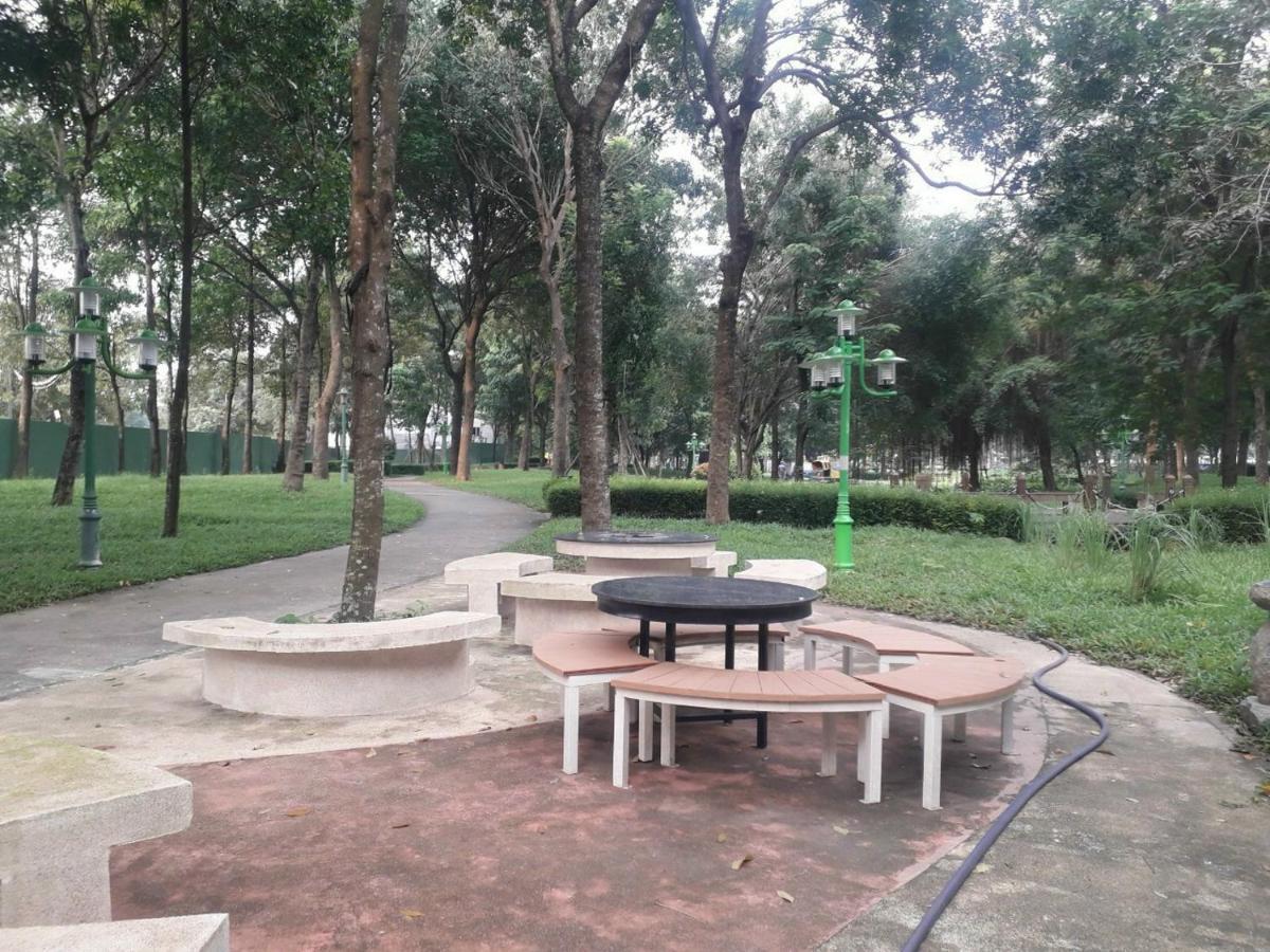 Apartment Ho Vip Sieu Rong, Sieu Sang, Gia Tot Chung Cu Celadon, Ngay Aeon Tan Phu Ho Chi Minh City